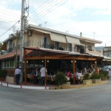 taverna-to-trigono